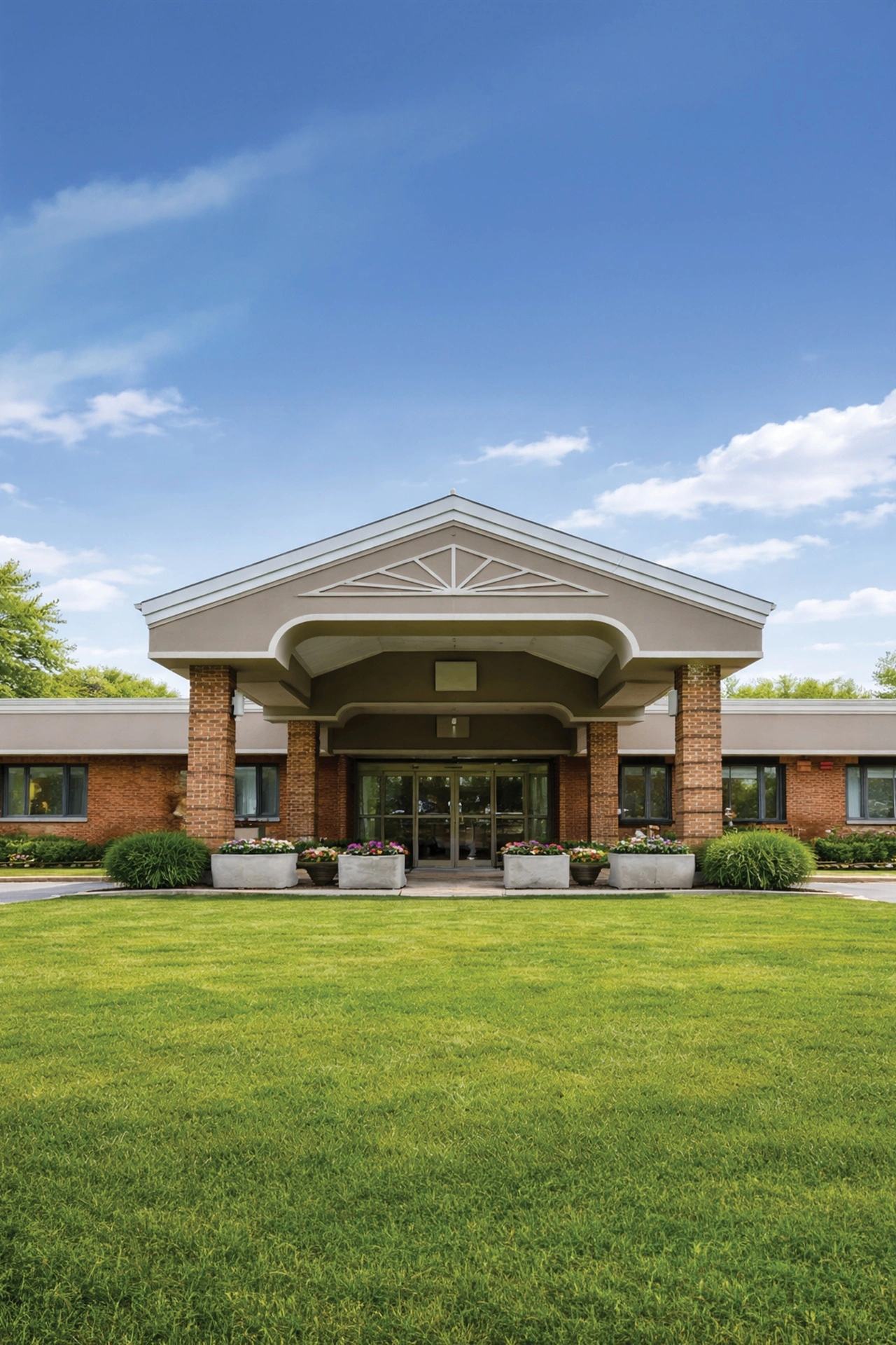 ALIYA of Crestwood facility exterior